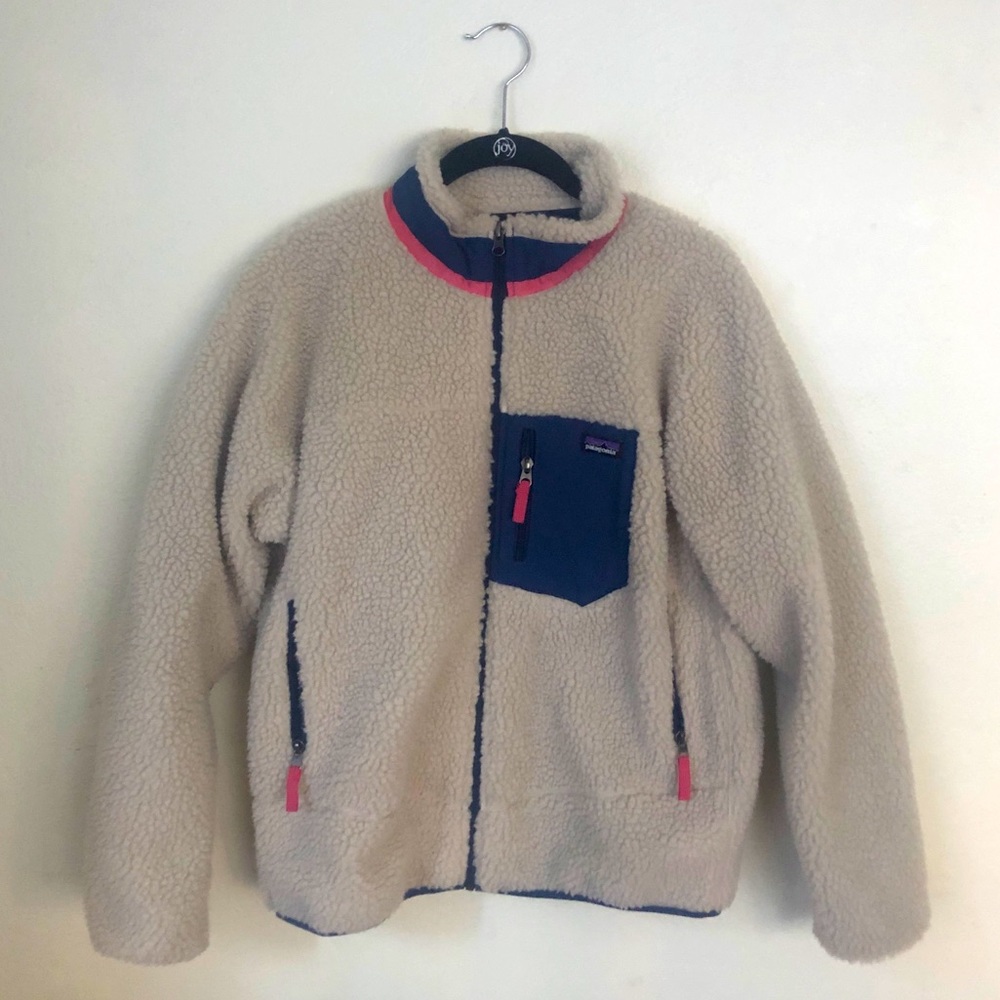 Patagonia Beige Sherpa Fleece Jacket with Navy & Pink Accents - Picture 3 of 9